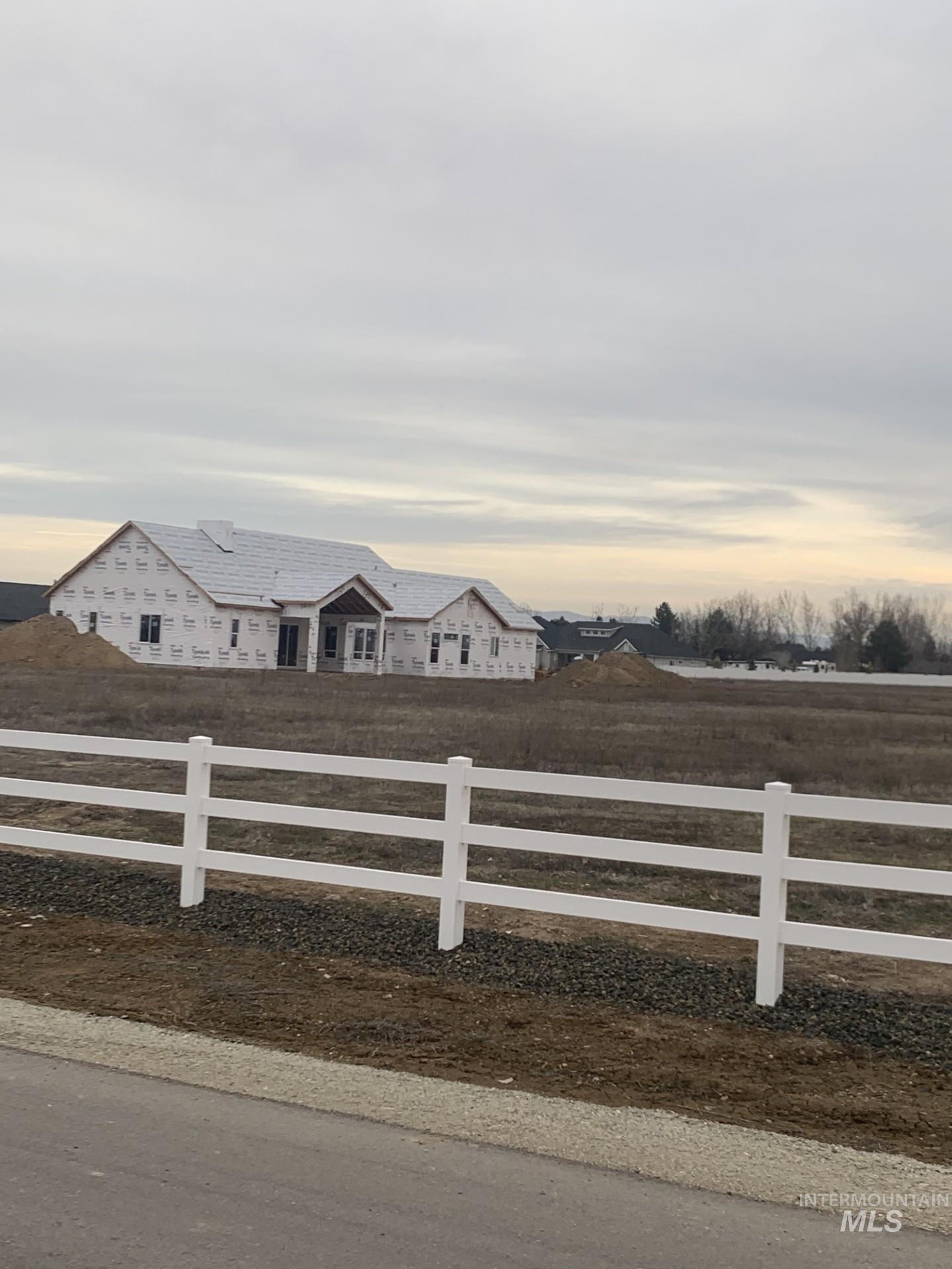 9401 Basin Kid Ct, Middleton, Idaho 83644, 4 Bedrooms, 2.5 Bathrooms, Residential For Sale, Price $981,900,MLS 98971755