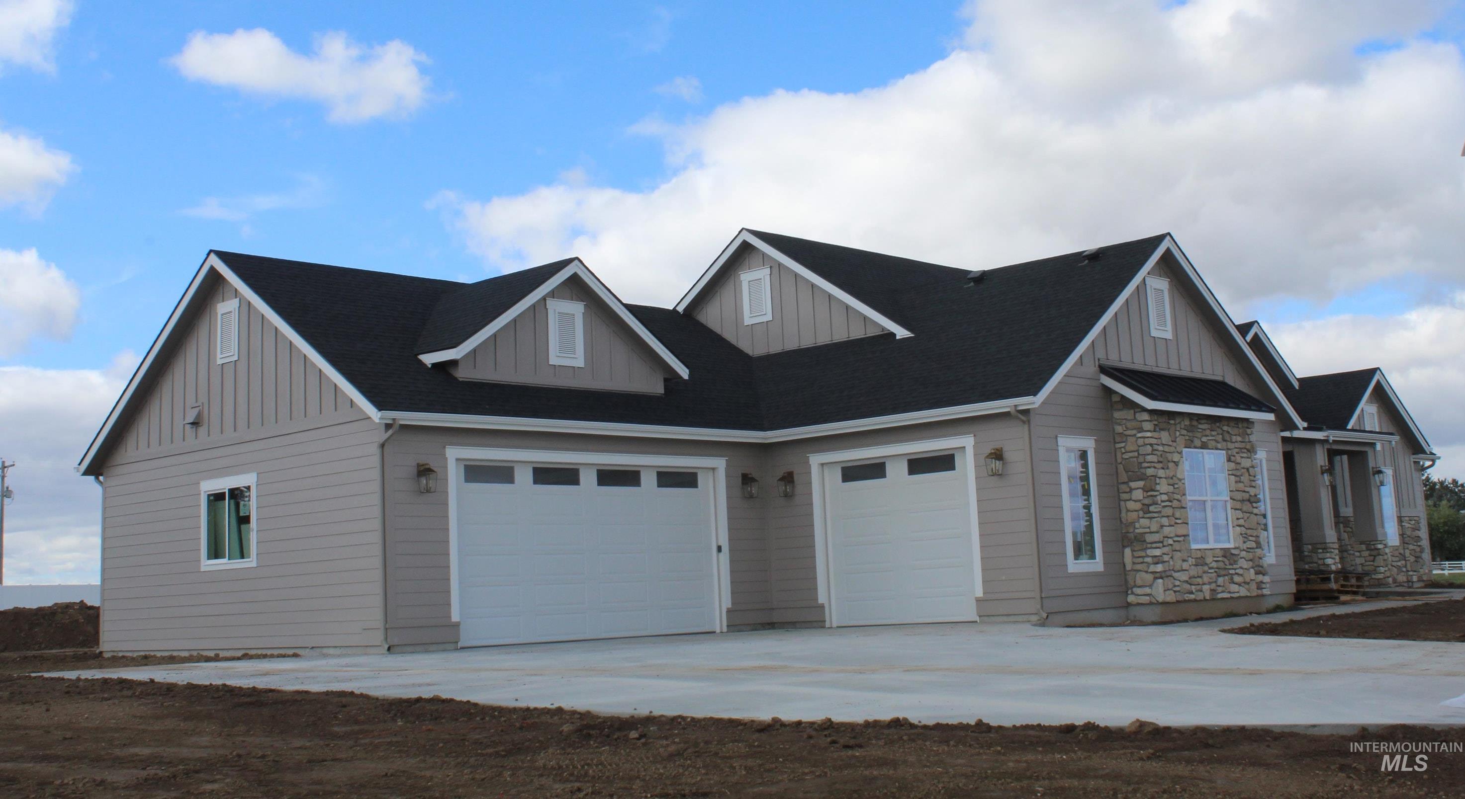 9401 Basin Kid Ct, Middleton, Idaho 83644, 4 Bedrooms, 2.5 Bathrooms, Residential For Sale, Price $981,900, 98971755