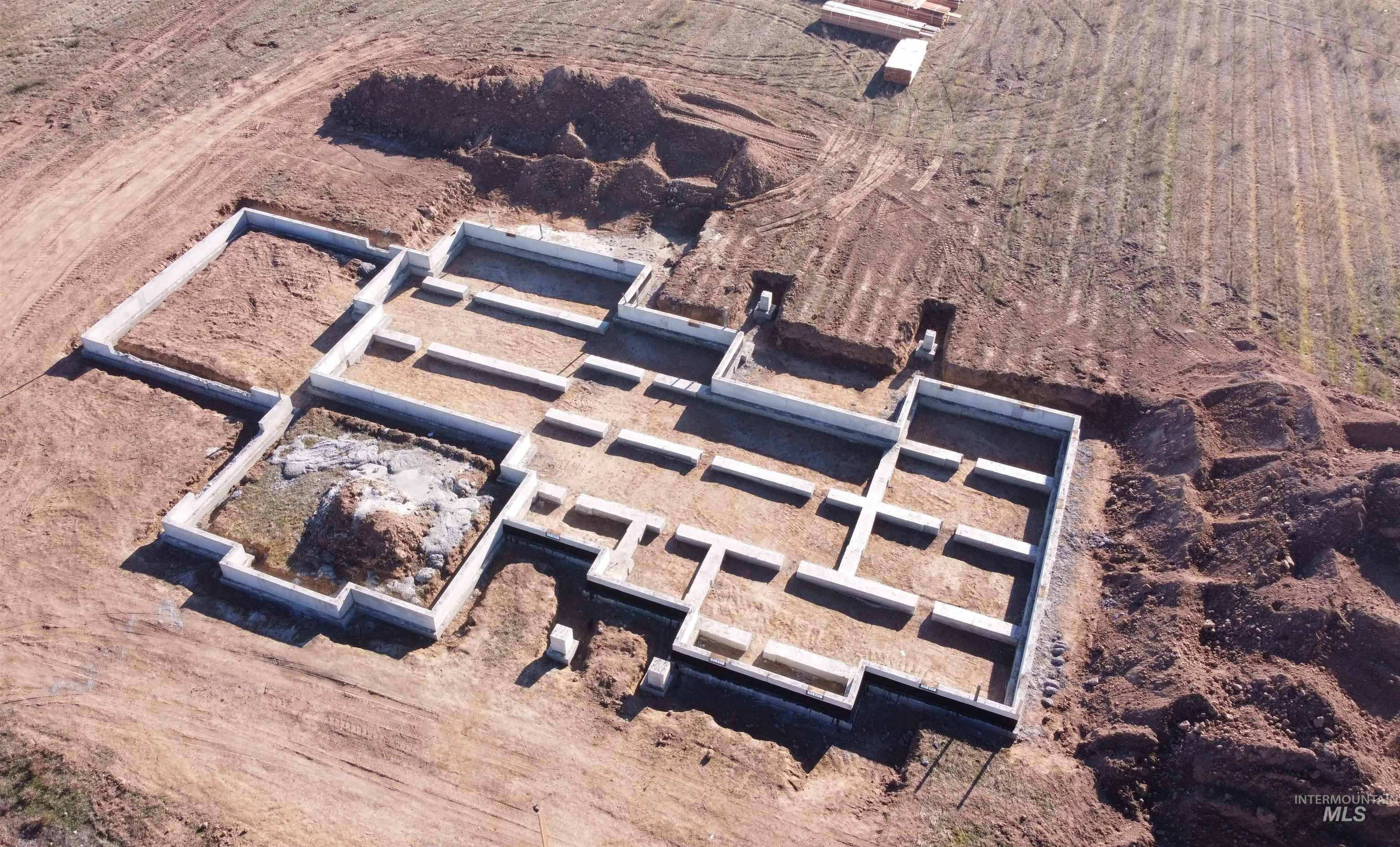 9401 Basin Kid Ct, Middleton, Idaho 83644, 4 Bedrooms, 2.5 Bathrooms, Residential For Sale, Price $981,900,MLS 98971755