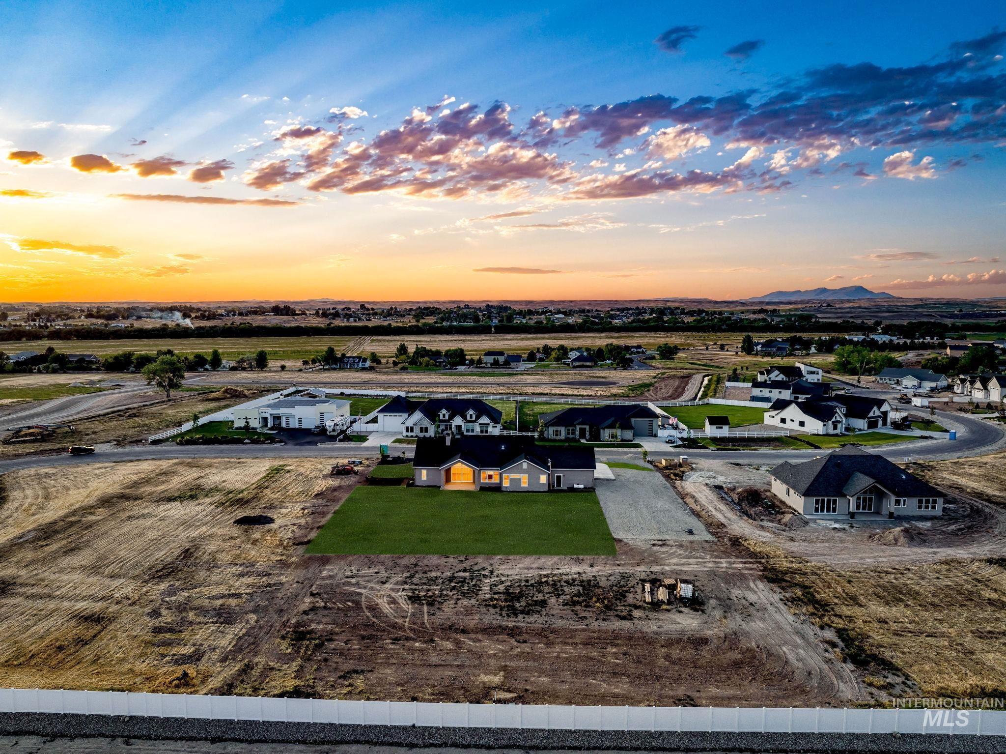 9401 Basin Kid Ct, Middleton, Idaho 83644, 4 Bedrooms, 2.5 Bathrooms, Residential For Sale, Price $981,900,MLS 98971755
