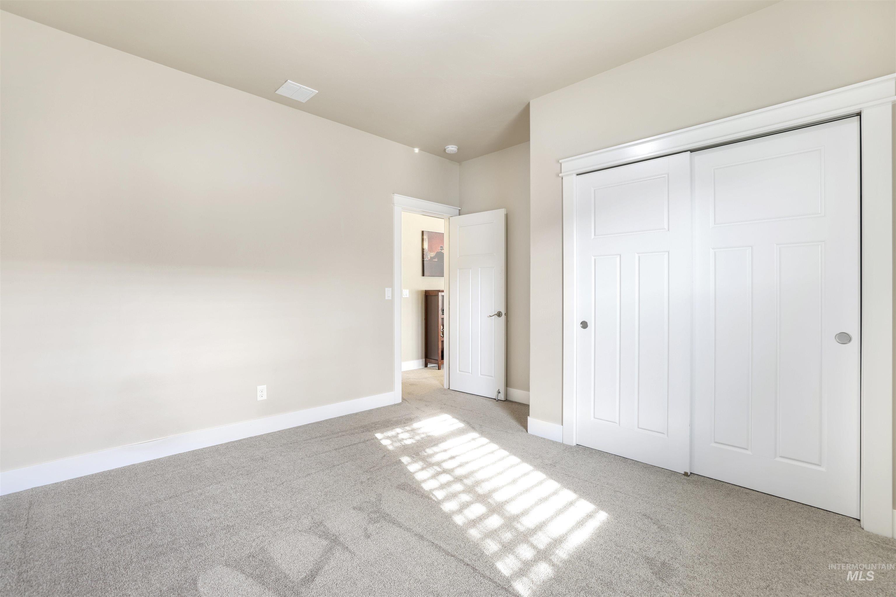 2734 Meadowbrook Dr, Twin Falls, Idaho 83301-4778, 4 Bedrooms, 2 Bathrooms, Residential For Sale, Price $549,000,MLS 98971756