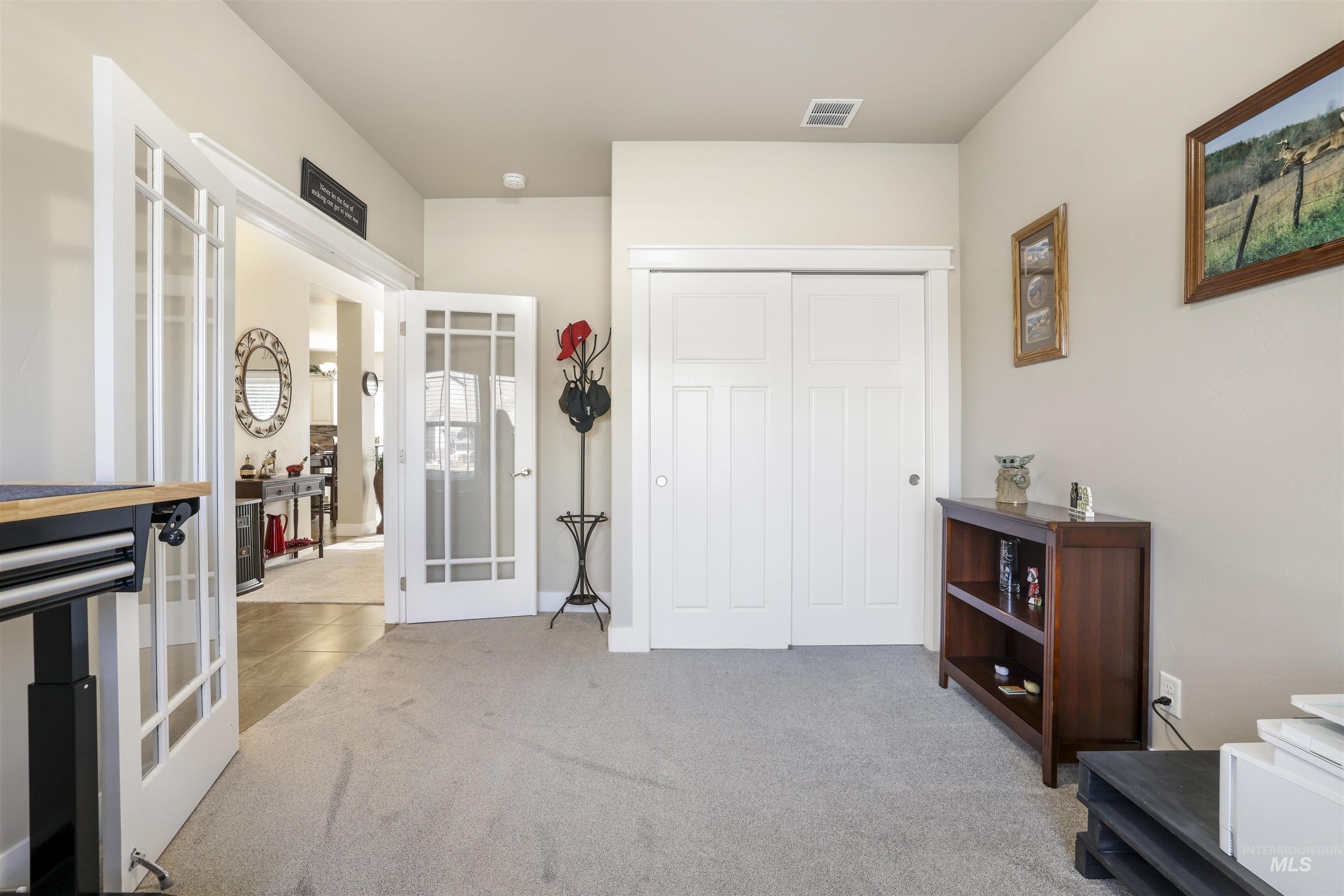 2734 Meadowbrook Dr, Twin Falls, Idaho 83301-4778, 4 Bedrooms, 2 Bathrooms, Residential For Sale, Price $569,000,MLS 98971756