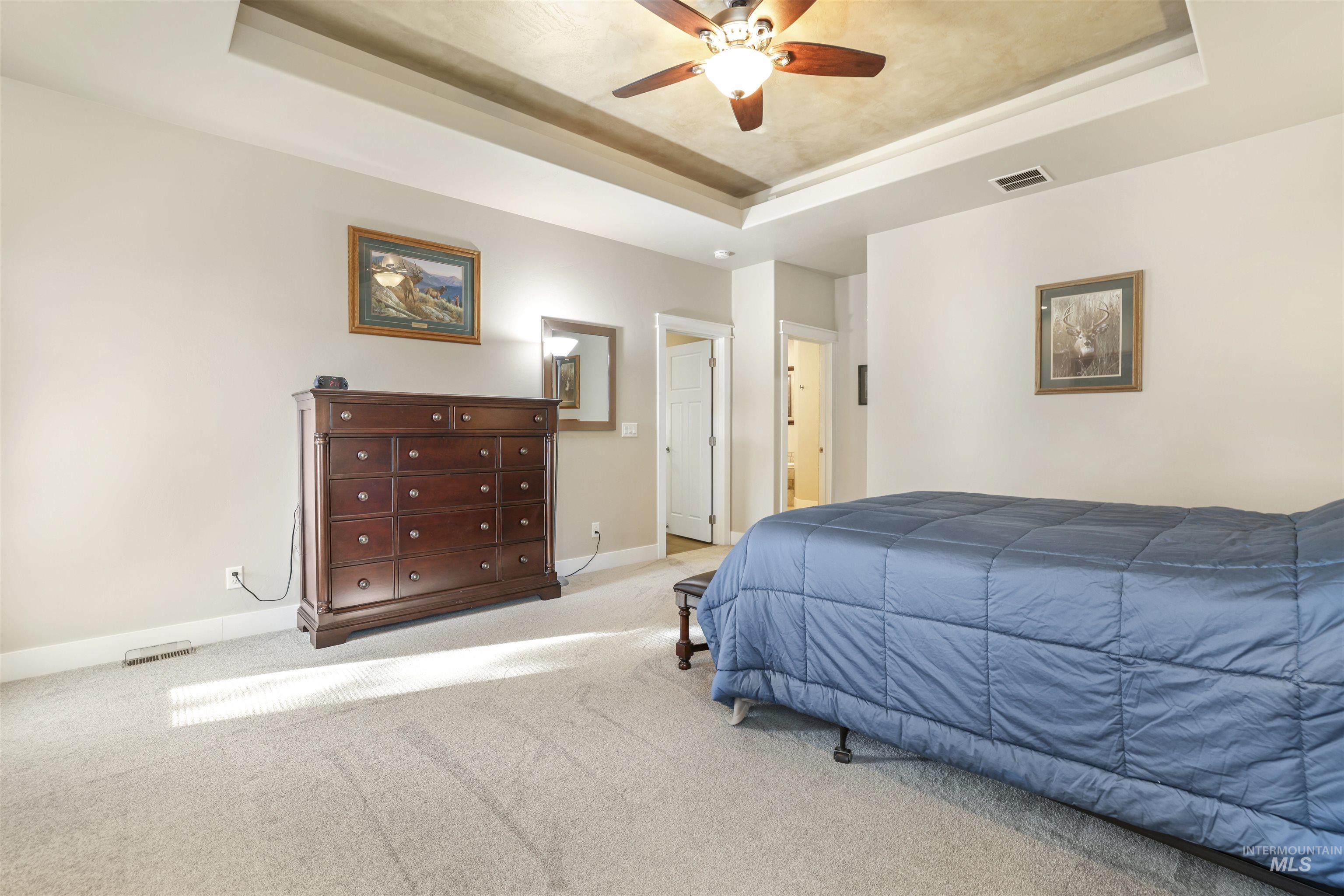 2734 Meadowbrook Dr, Twin Falls, Idaho 83301-4778, 4 Bedrooms, 2 Bathrooms, Residential For Sale, Price $549,000, 98971756