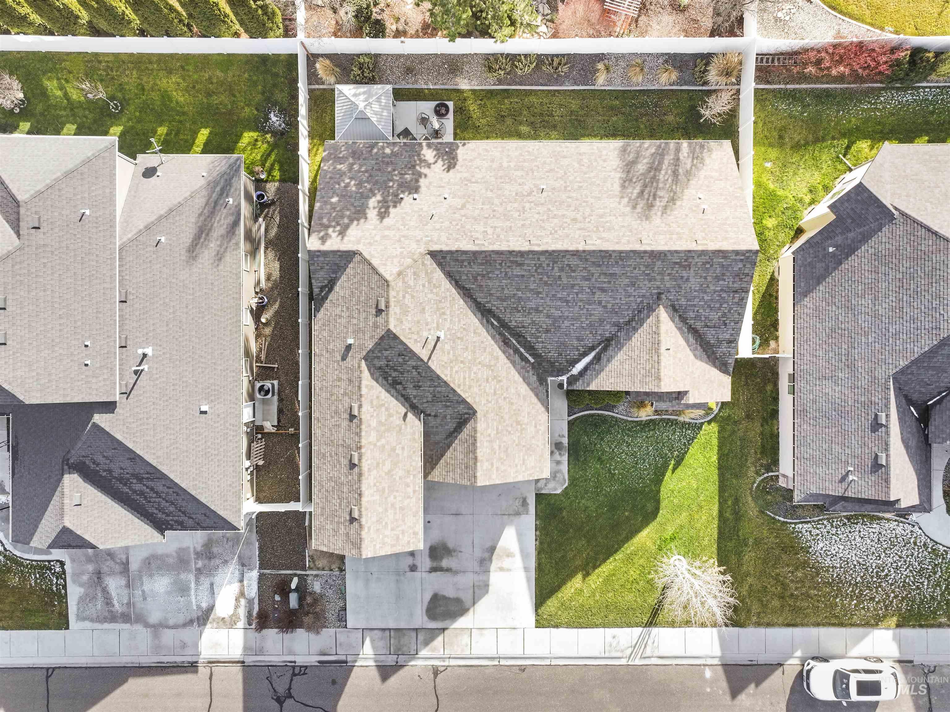 2734 Meadowbrook Dr, Twin Falls, Idaho 83301-4778, 4 Bedrooms, 2 Bathrooms, Residential For Sale, Price $549,000, 98971756