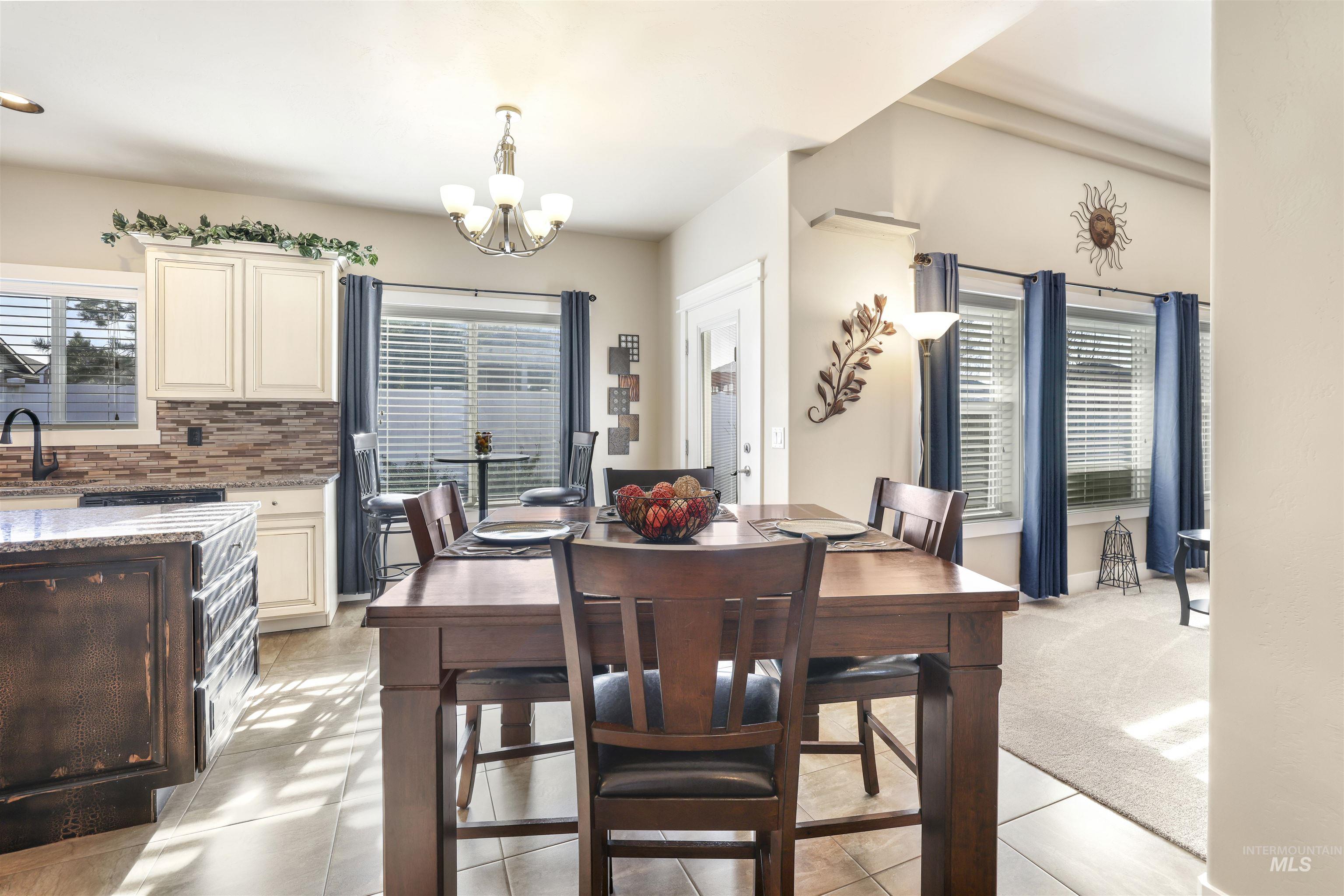 2734 Meadowbrook Dr, Twin Falls, Idaho 83301-4778, 4 Bedrooms, 2 Bathrooms, Residential For Sale, Price $569,000,MLS 98971756