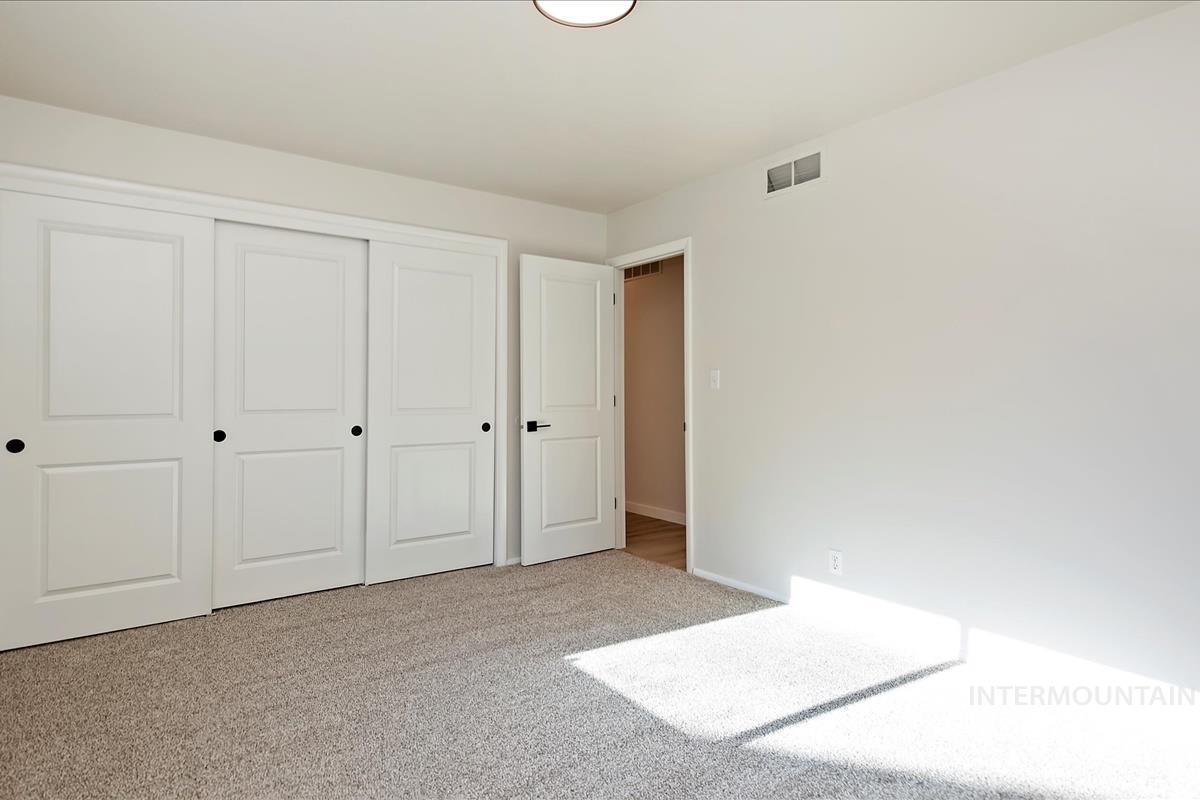 10702 W Cruser, Boise, Idaho 83709, 3 Bedrooms, 3 Bathrooms, Residential For Sale, Price $574,900,MLS 98971758