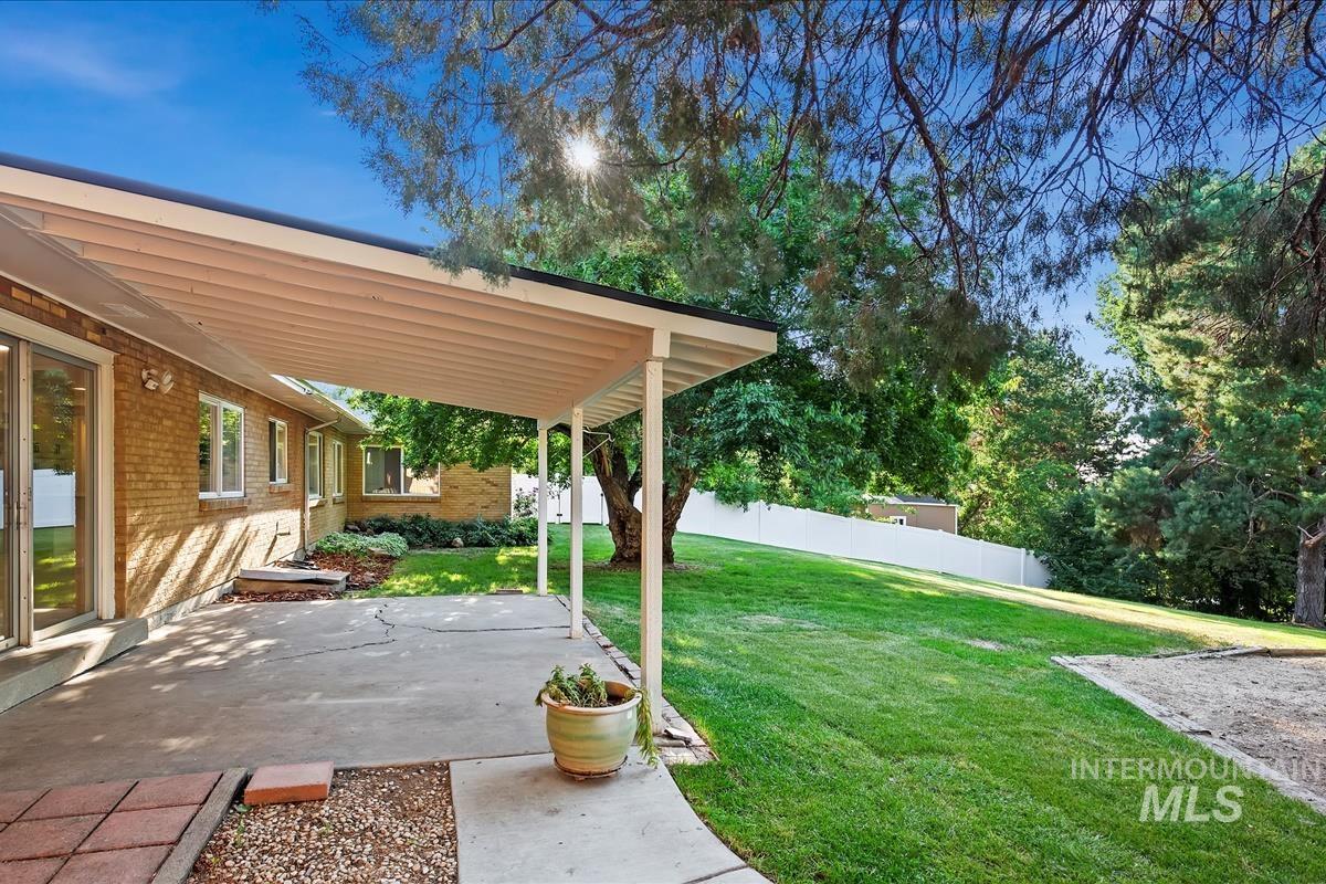 10702 W Cruser, Boise, Idaho 83709, 3 Bedrooms, 3 Bathrooms, Residential For Sale, Price $574,900,MLS 98971758