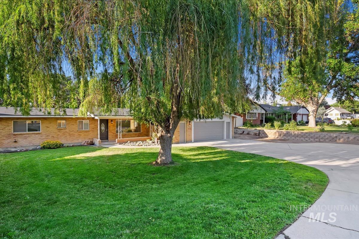 10702 W Cruser, Boise, Idaho 83709, 3 Bedrooms, 3 Bathrooms, Residential For Sale, Price $574,900,MLS 98971758