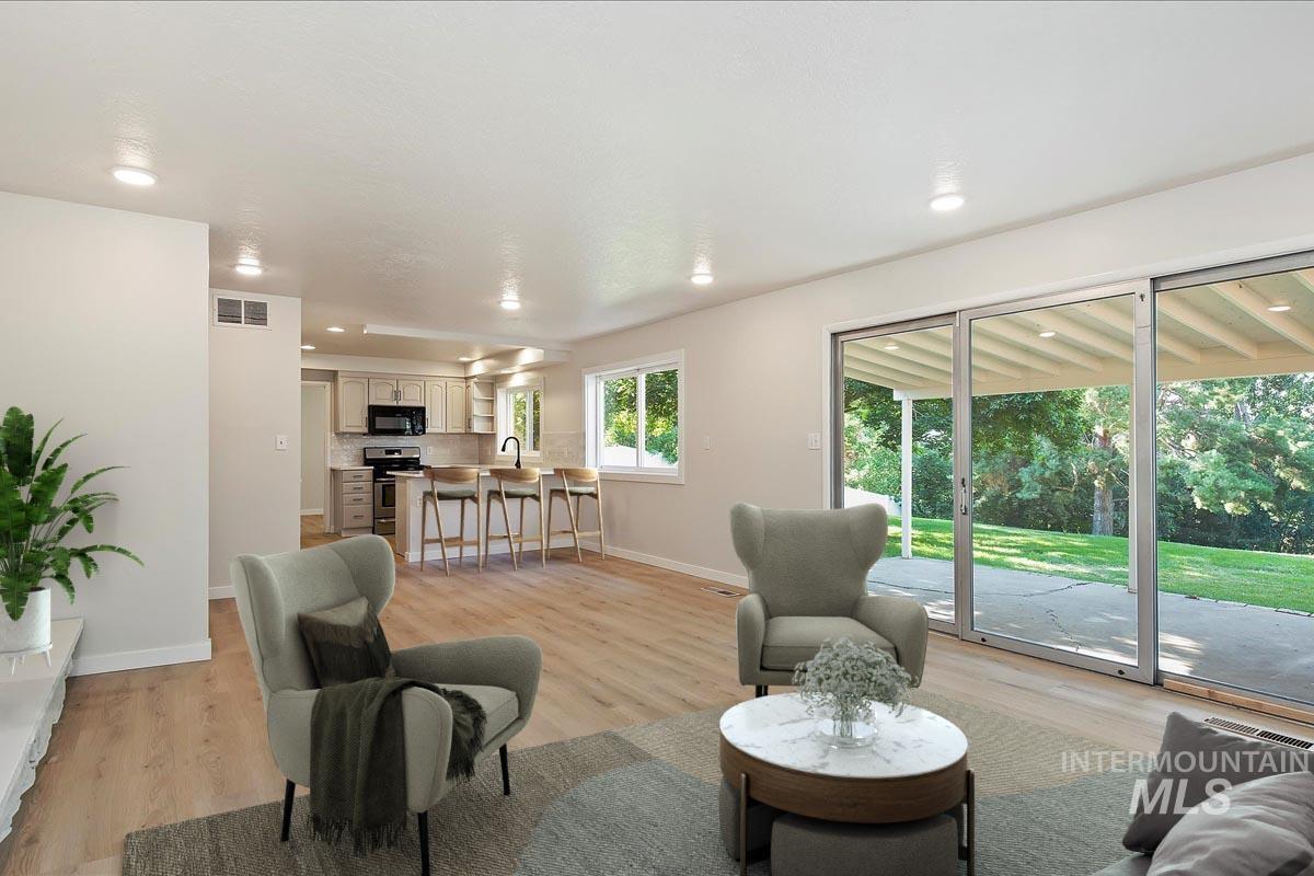 10702 W Cruser, Boise, Idaho 83709, 3 Bedrooms, 3 Bathrooms, Residential For Sale, Price $574,900,MLS 98971758