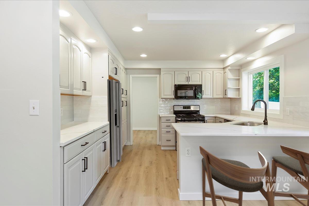 10702 W Cruser, Boise, Idaho 83709, 3 Bedrooms, 3 Bathrooms, Residential For Sale, Price $574,900,MLS 98971758