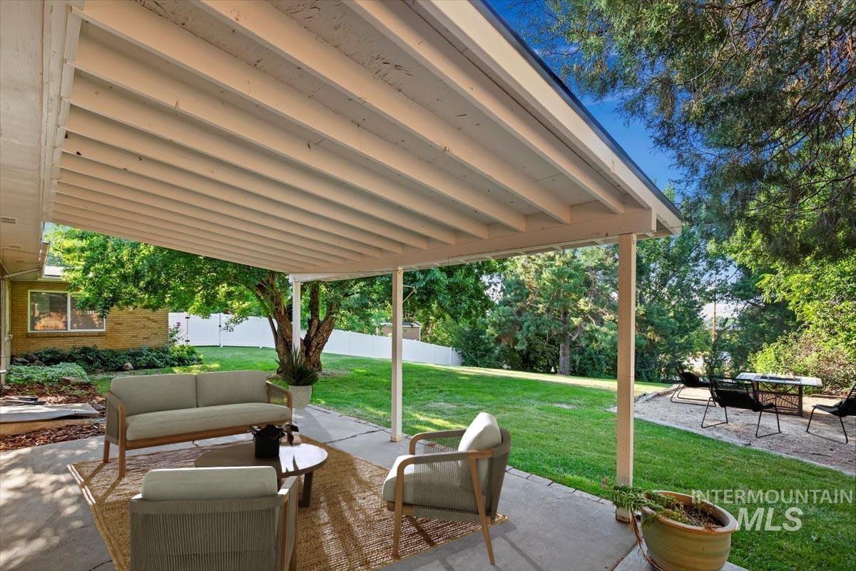 10702 W Cruser, Boise, Idaho 83709, 3 Bedrooms, 3 Bathrooms, Residential For Sale, Price $574,900,MLS 98971758