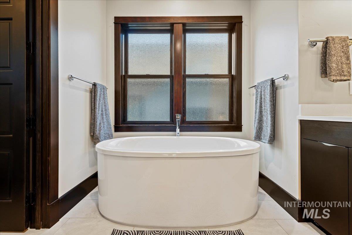 1521 N 5th Street, Boise, Idaho 83702, 5 Bedrooms, 4.5 Bathrooms, Residential For Sale, Price $1,649,111,MLS 98971759