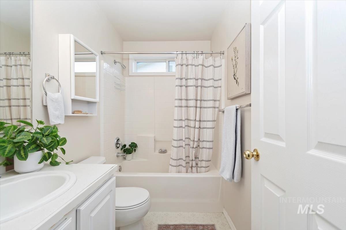 10334 W Bantam St, Boise, Idaho 83709, 2 Bedrooms, 2 Bathrooms, Residential For Sale, Price $339,000,MLS 98971760