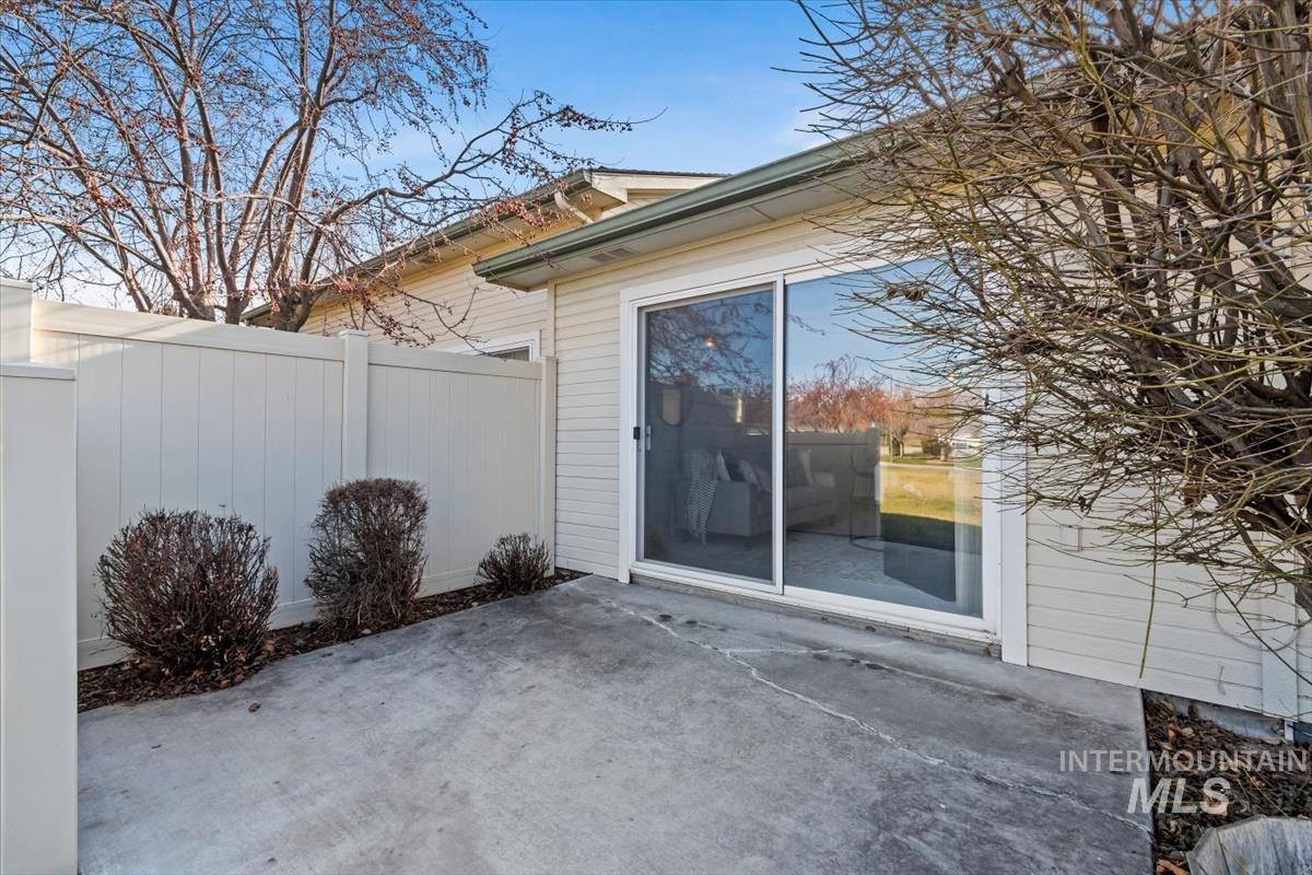 10334 W Bantam St, Boise, Idaho 83709, 2 Bedrooms, 2 Bathrooms, Residential For Sale, Price $339,000,MLS 98971760