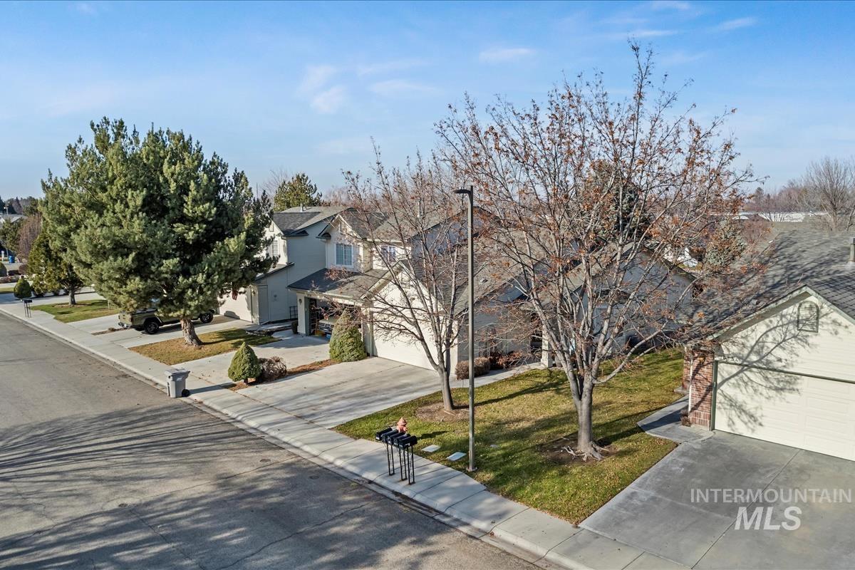 10334 W Bantam St, Boise, Idaho 83709, 2 Bedrooms, 2 Bathrooms, Residential For Sale, Price $339,000,MLS 98971760