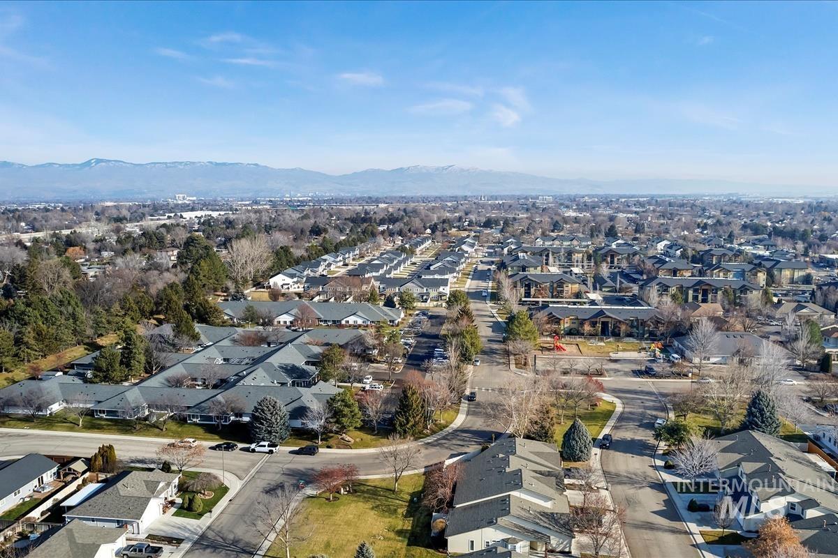 10334 W Bantam St, Boise, Idaho 83709, 2 Bedrooms, 2 Bathrooms, Residential For Sale, Price $339,000,MLS 98971760