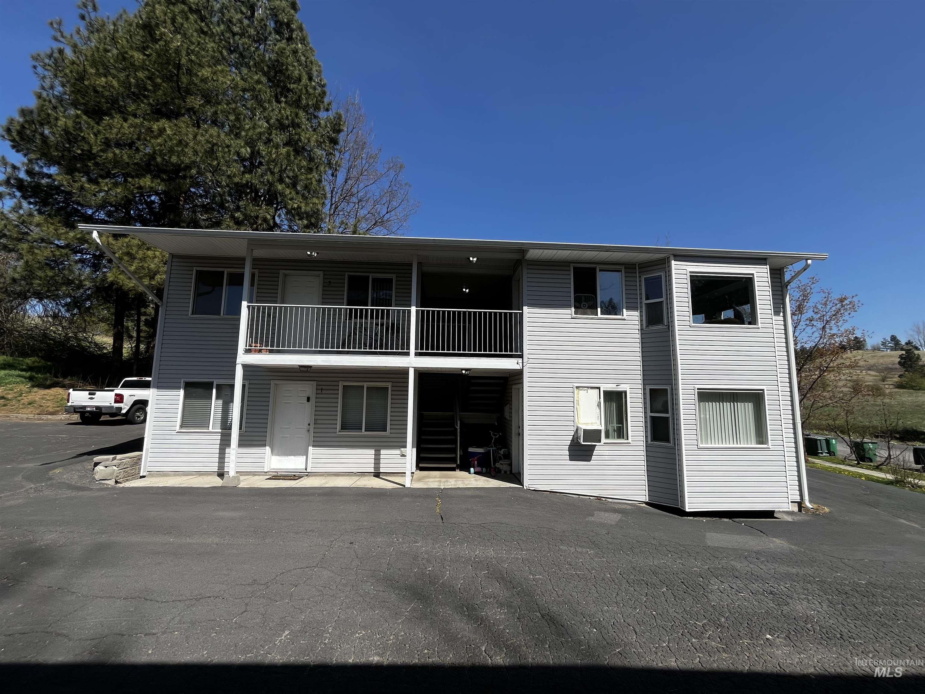 1551 N Polk, Moscow, Idaho 83843, 2 Bedrooms, 2 Bathrooms, Residential Income For Sale, Price $699,000,MLS 98971761