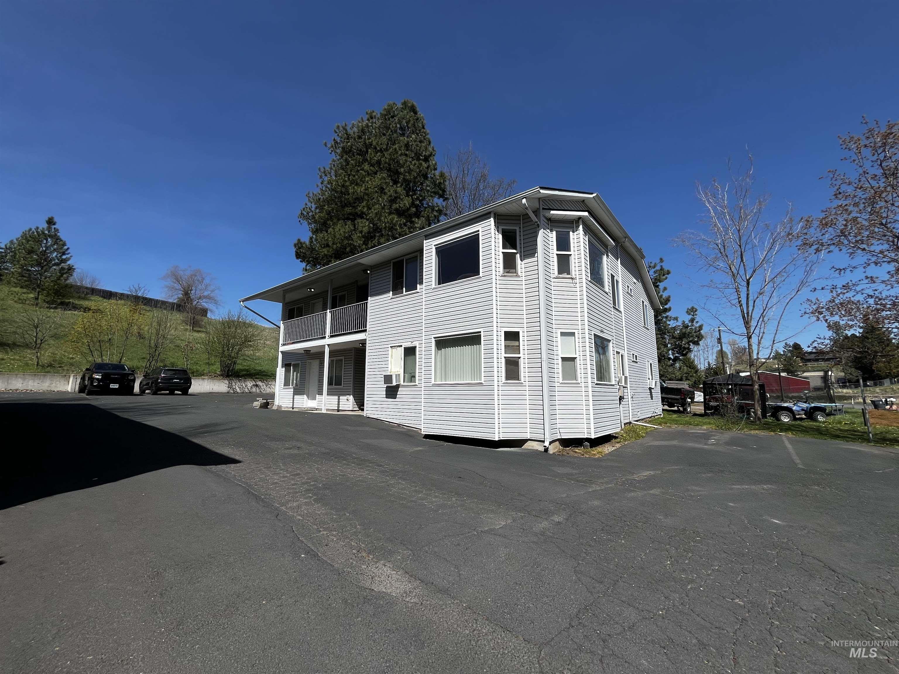 1551 N Polk, Moscow, Idaho 83843, 2 Bedrooms, 2 Bathrooms, Residential Income For Sale, Price $699,000,MLS 98971761