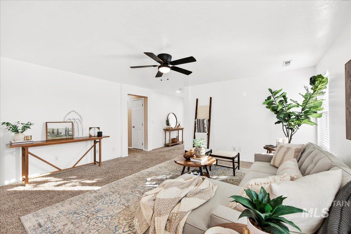 989 S BENEWAH LAKE, Middleton, Idaho 83644, 3 Bedrooms, 2 Bathrooms, Residential For Sale, Price $385,000,MLS 98971762