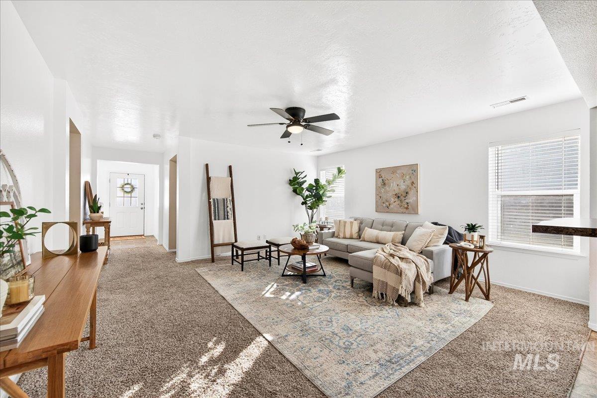 989 S BENEWAH LAKE, Middleton, Idaho 83644, 3 Bedrooms, 2 Bathrooms, Residential For Sale, Price $385,000,MLS 98971762