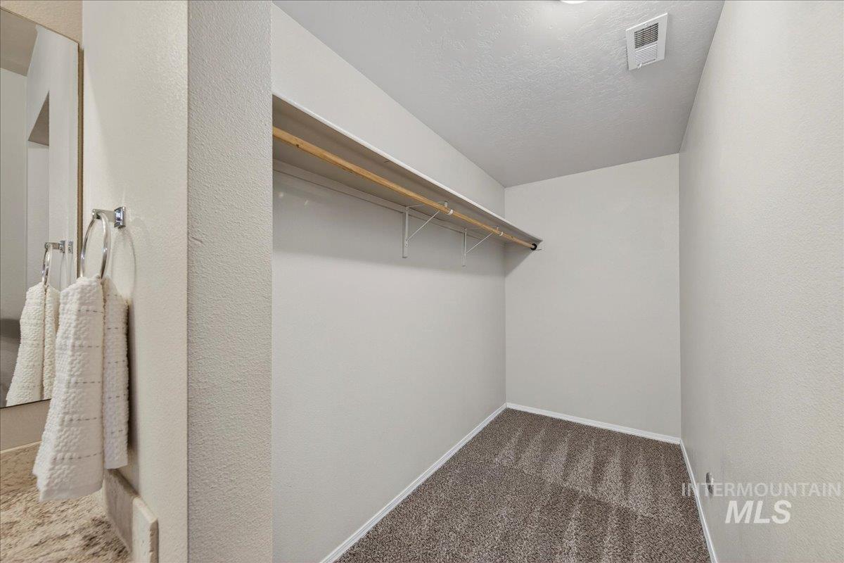 989 S BENEWAH LAKE, Middleton, Idaho 83644, 3 Bedrooms, 2 Bathrooms, Residential For Sale, Price $385,000,MLS 98971762