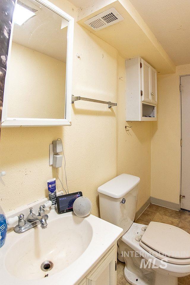 419 S Maple St, Nampa, Idaho 83686, 5 Bedrooms, 2 Bathrooms, Residential For Sale, Price $379,900,MLS 98971763