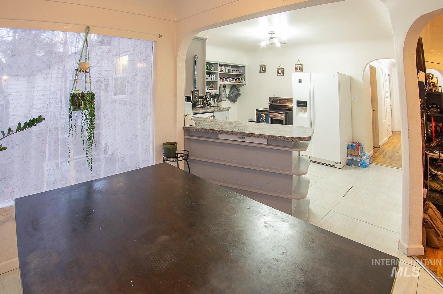 419 S Maple St, Nampa, Idaho 83686, 5 Bedrooms, 2 Bathrooms, Residential For Sale, Price $379,900,MLS 98971763