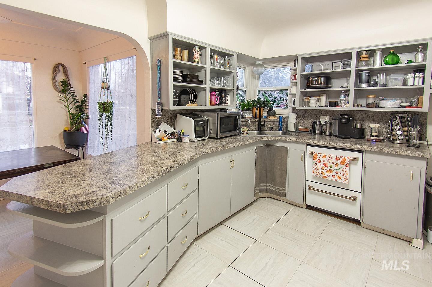 419 S Maple St, Nampa, Idaho 83686, 5 Bedrooms, 2 Bathrooms, Residential For Sale, Price $379,900,MLS 98971763