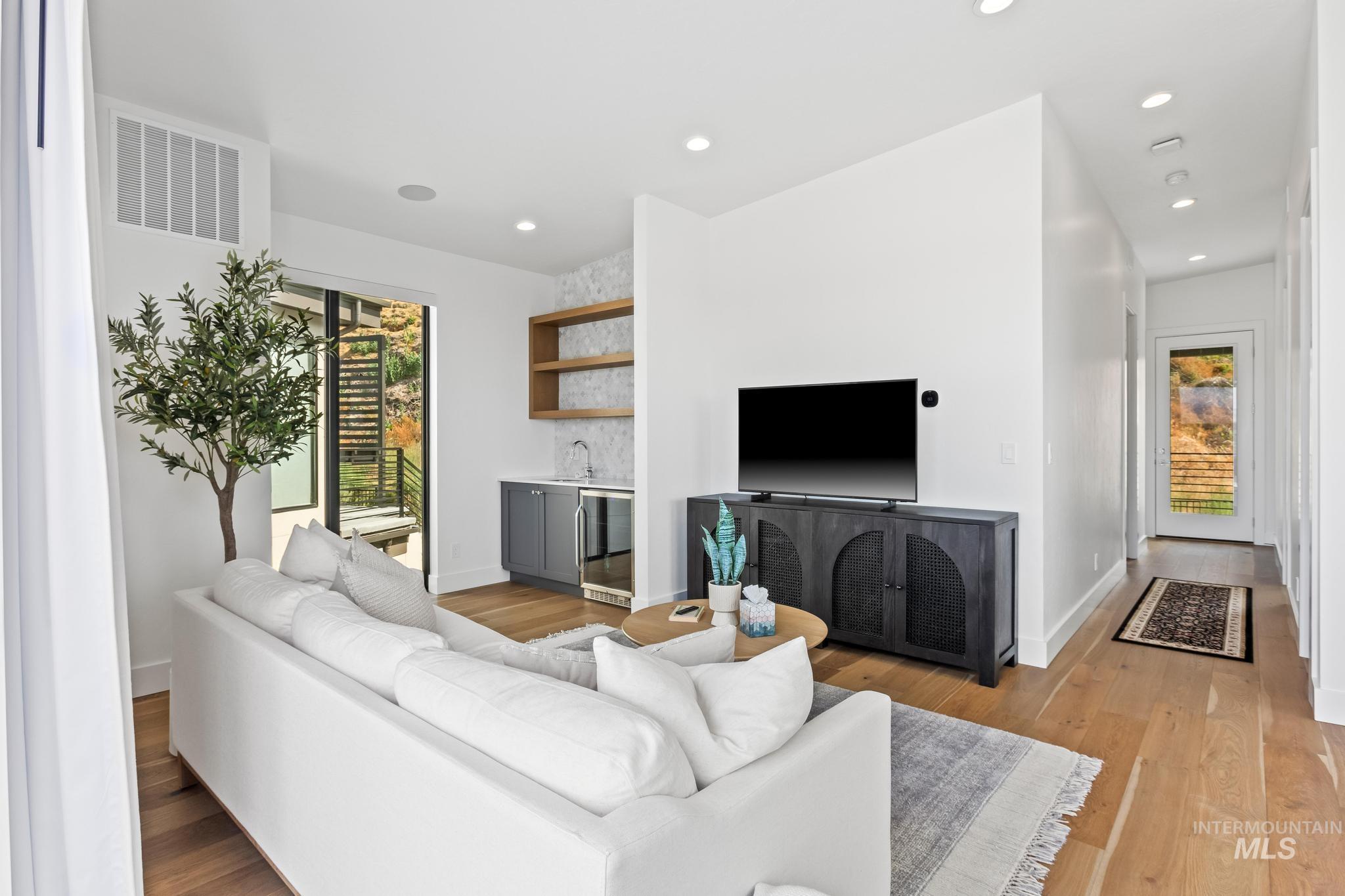 885 E Joplin Lane, Eagle, Idaho 83616, 3 Bedrooms, 3 Bathrooms, Residential For Sale, Price $1,499,900,MLS 98971765