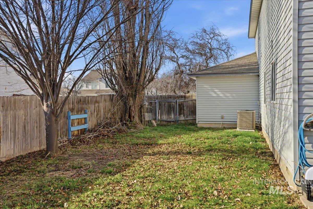 19616 Commonwealth Avenue, Caldwell, Idaho 83605, 4 Bedrooms, 2.5 Bathrooms, Residential For Sale, Price $374,900,MLS 98971766