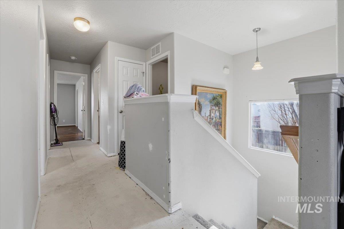 19616 Commonwealth Avenue, Caldwell, Idaho 83605, 4 Bedrooms, 2.5 Bathrooms, Residential For Sale, Price $374,900,MLS 98971766