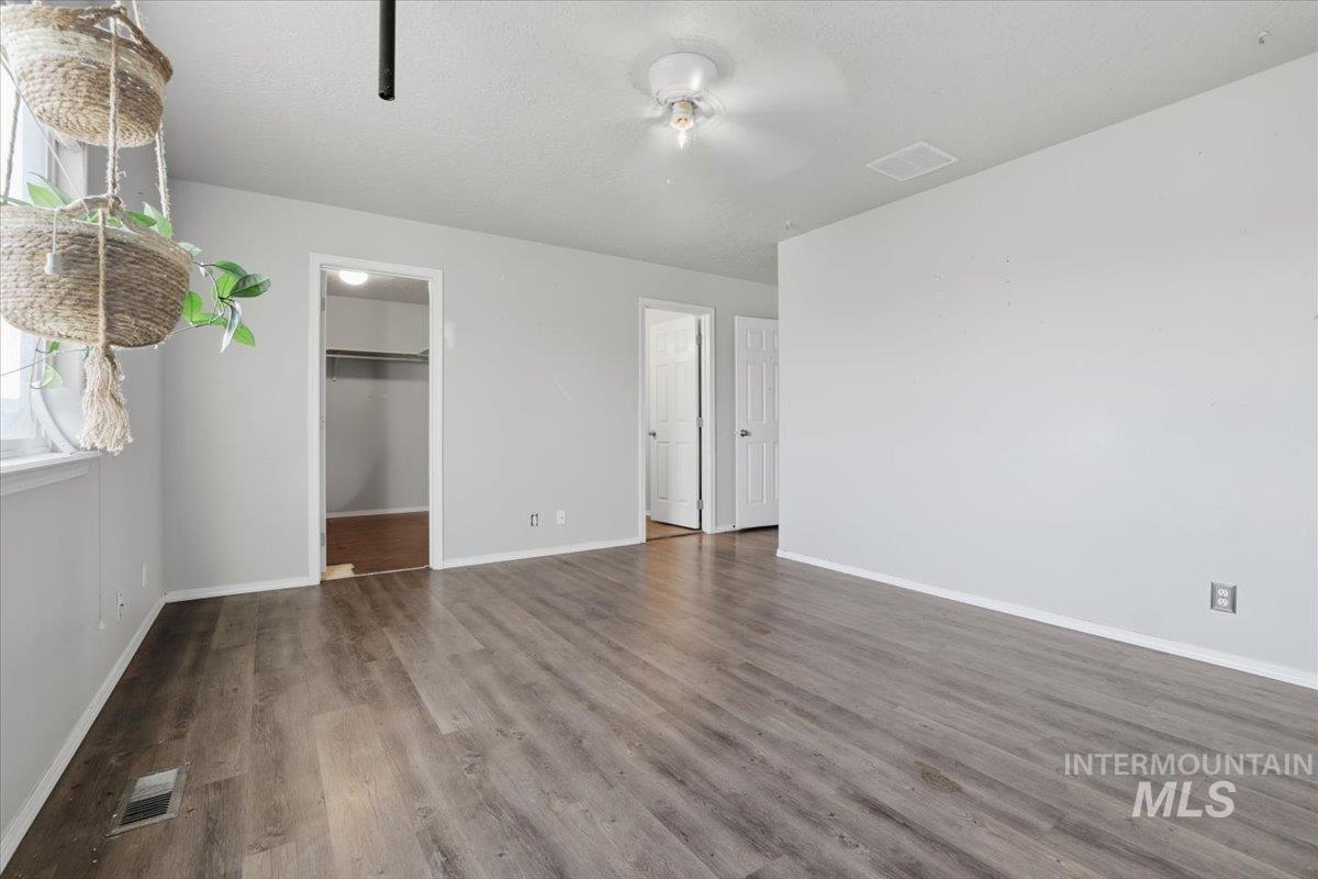 19616 Commonwealth Avenue, Caldwell, Idaho 83605, 4 Bedrooms, 2.5 Bathrooms, Residential For Sale, Price $374,900,MLS 98971766