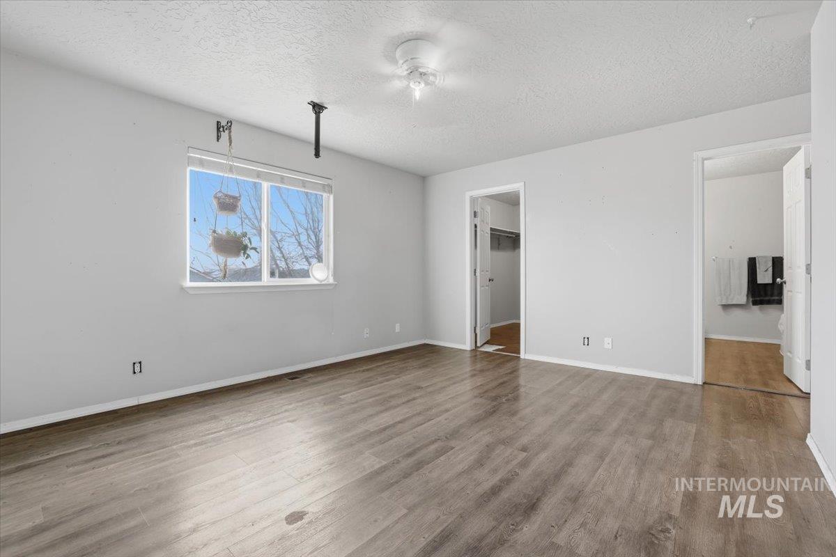 19616 Commonwealth Avenue, Caldwell, Idaho 83605, 4 Bedrooms, 2.5 Bathrooms, Residential For Sale, Price $374,900,MLS 98971766