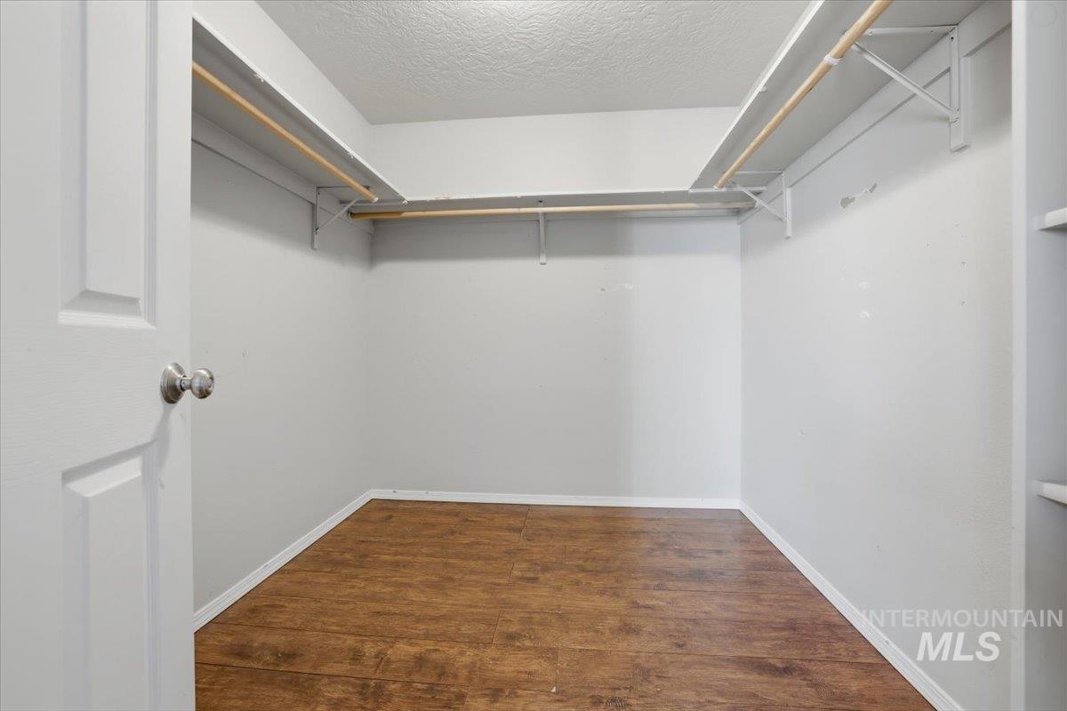 19616 Commonwealth Avenue, Caldwell, Idaho 83605, 4 Bedrooms, 2.5 Bathrooms, Residential For Sale, Price $374,900,MLS 98971766