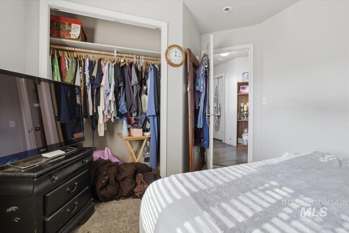 19616 Commonwealth Avenue, Caldwell, Idaho 83605, 4 Bedrooms, 2.5 Bathrooms, Residential For Sale, Price $374,900,MLS 98971766