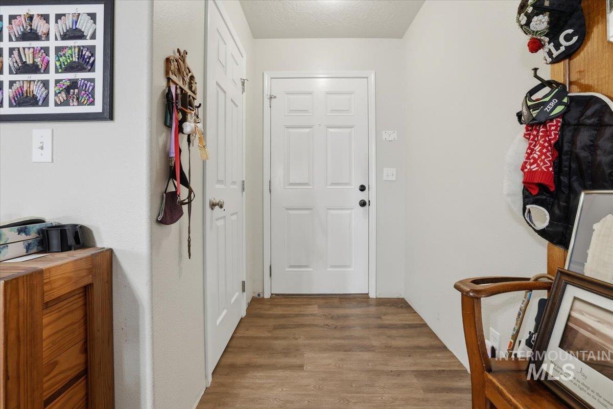 19616 Commonwealth Avenue, Caldwell, Idaho 83605, 4 Bedrooms, 2.5 Bathrooms, Residential For Sale, Price $374,900,MLS 98971766