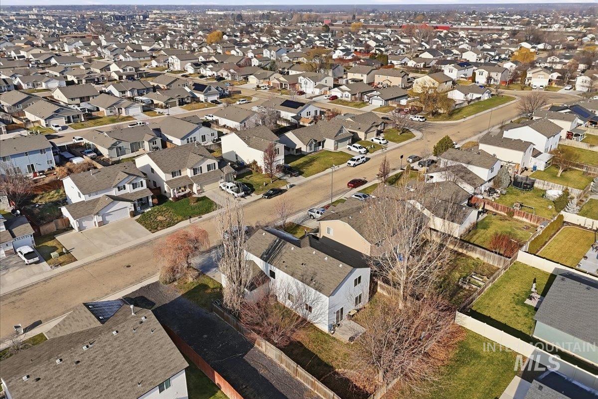 19616 Commonwealth Avenue, Caldwell, Idaho 83605, 4 Bedrooms, 2.5 Bathrooms, Residential For Sale, Price $374,900,MLS 98971766