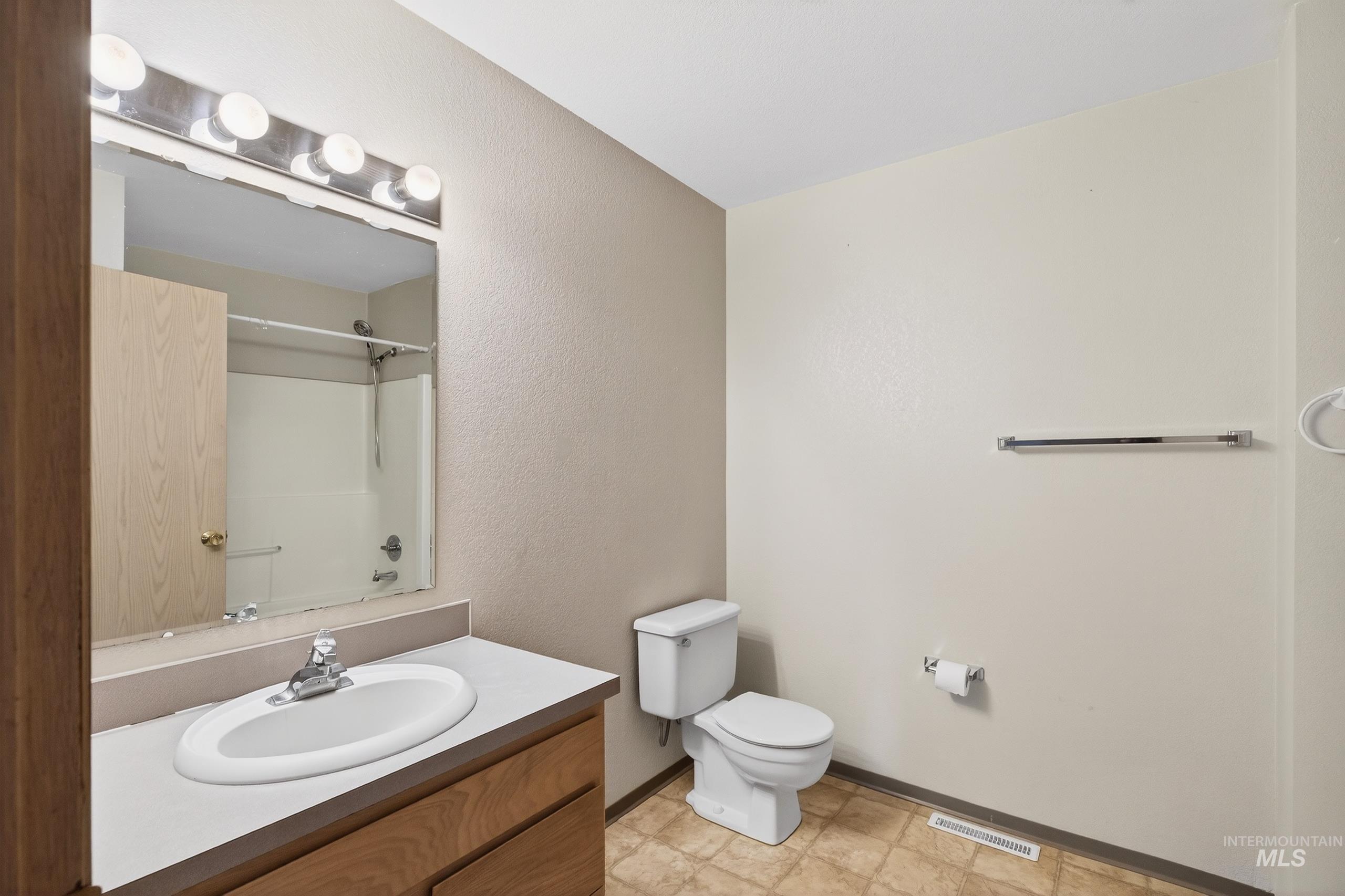 1487 Northwood, Moscow, Idaho 83843, 3 Bedrooms, 2 Bathrooms, Residential For Sale, Price $225,000,MLS 98971768