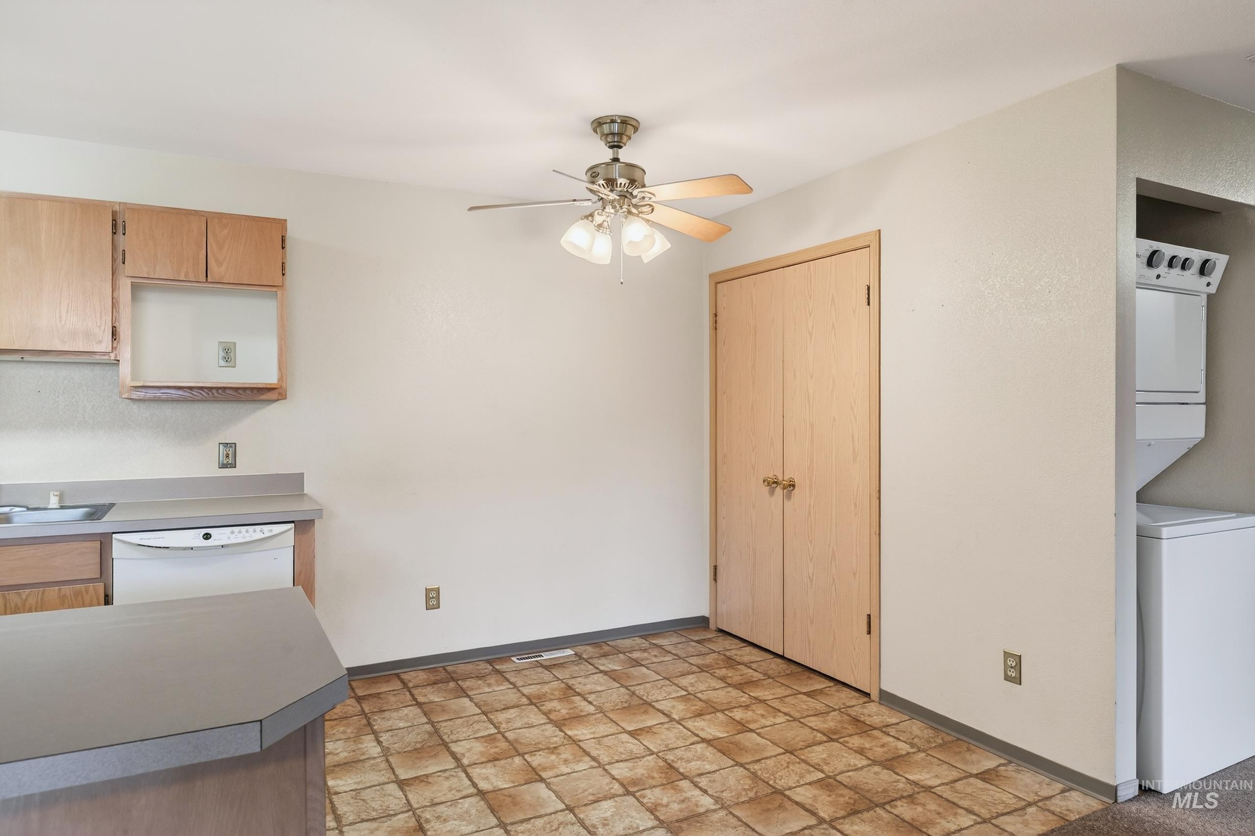 1487 Northwood, Moscow, Idaho 83843, 3 Bedrooms, 2 Bathrooms, Residential For Sale, Price $225,000,MLS 98971768