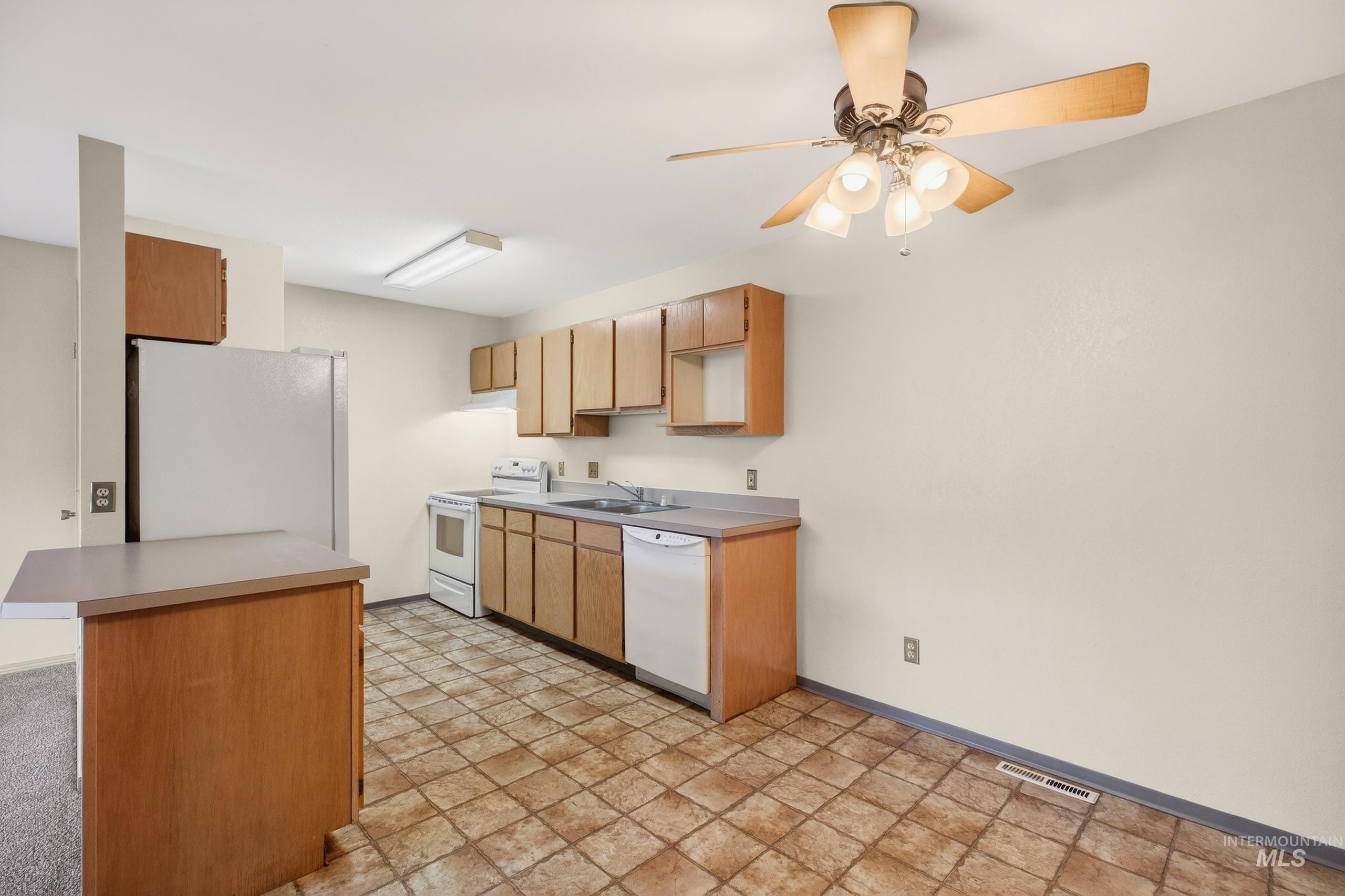 1487 Northwood, Moscow, Idaho 83843, 3 Bedrooms, 2 Bathrooms, Residential For Sale, Price $225,000,MLS 98971768