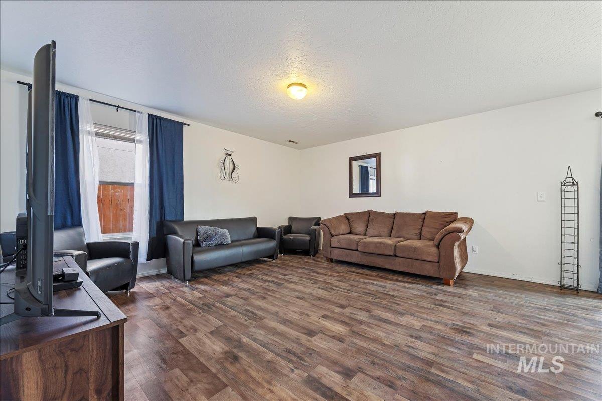 123 Parkland Way, Caldwell, Idaho 83605, 4 Bedrooms, 3 Bathrooms, Residential For Sale, Price $435,999,MLS 98971769