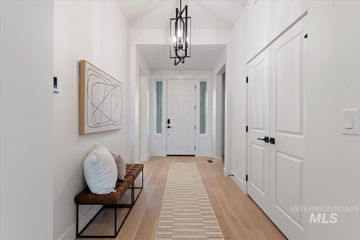 7023 N Birsay, Eagle, Idaho 83616, 5 Bedrooms, 3.5 Bathrooms, Residential For Sale, Price $879,880,MLS 98971771