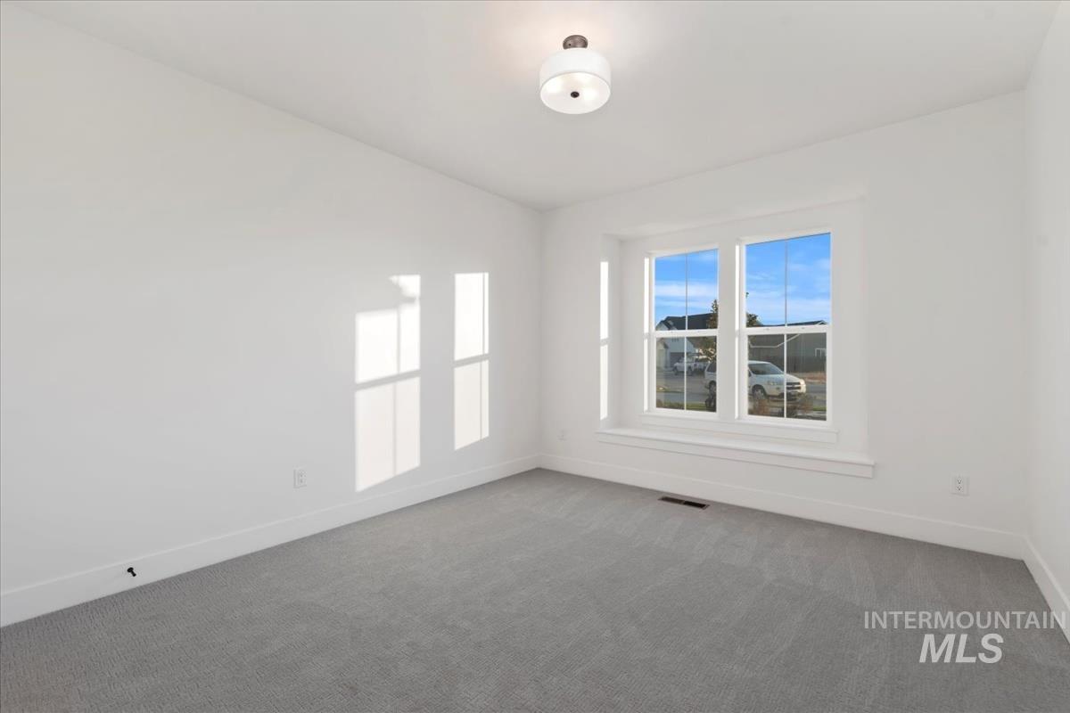 7023 N Birsay, Eagle, Idaho 83616, 5 Bedrooms, 3.5 Bathrooms, Residential For Sale, Price $879,880,MLS 98971771