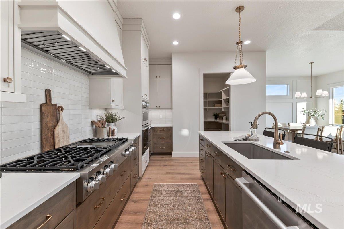 7333 W Feather Edge St, Eagle, Idaho 83616, 4 Bedrooms, 4 Bathrooms, Residential For Sale, Price $1,130,000,MLS 98971773