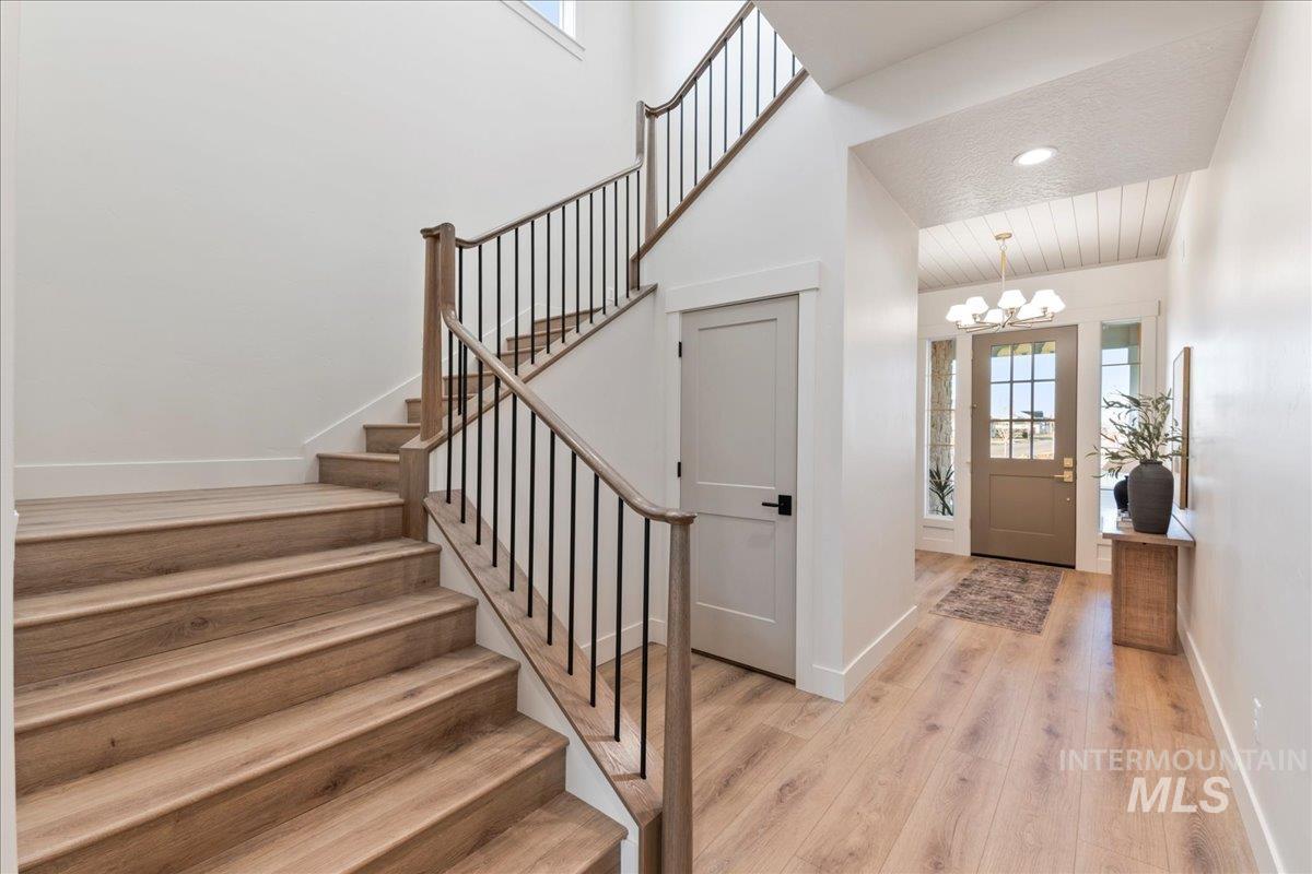 7333 W Feather Edge St, Eagle, Idaho 83616, 4 Bedrooms, 4 Bathrooms, Residential For Sale, Price $1,130,000,MLS 98971773