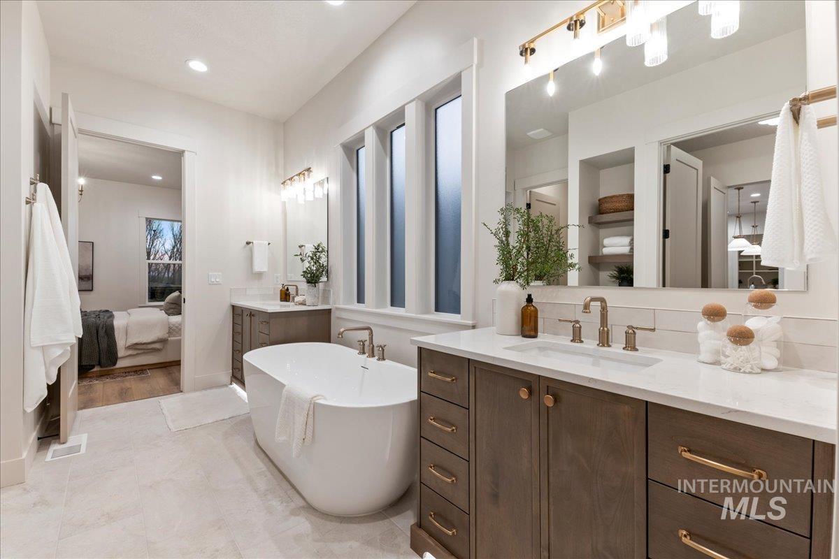 7333 W Feather Edge St, Eagle, Idaho 83616, 4 Bedrooms, 4 Bathrooms, Residential For Sale, Price $1,130,000,MLS 98971773