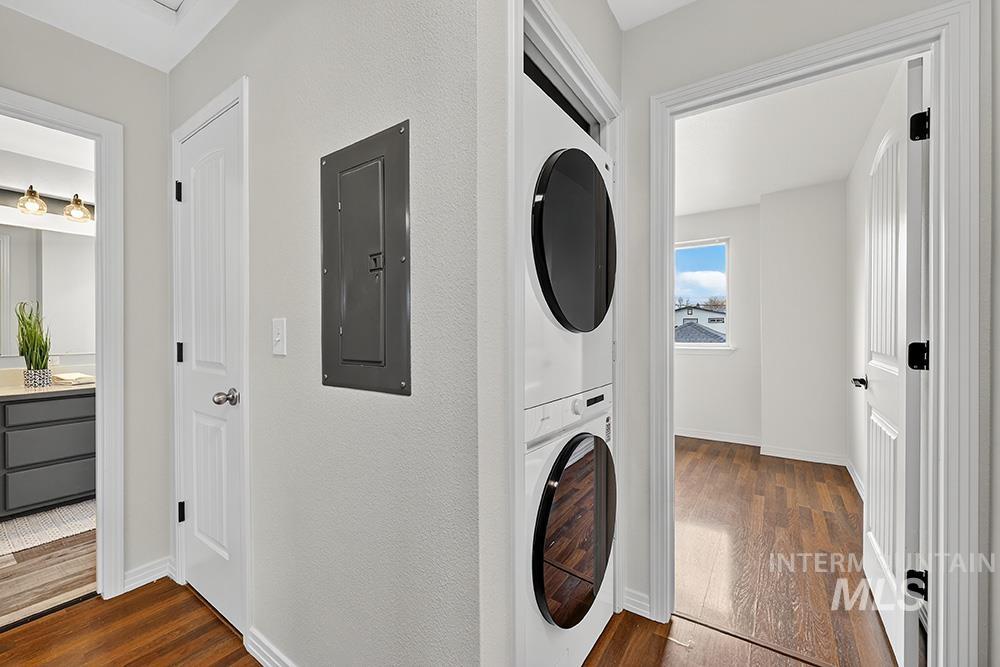 4425 W Freemont St, Boise, Idaho 83706, 2 Bedrooms, 1.5 Bathrooms, Residential For Sale, Price $385,000,MLS 98971774