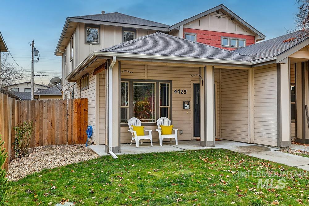 4425 W Freemont St, Boise, Idaho 83706, 2 Bedrooms, 1.5 Bathrooms, Residential For Sale, Price $385,000,MLS 98971774