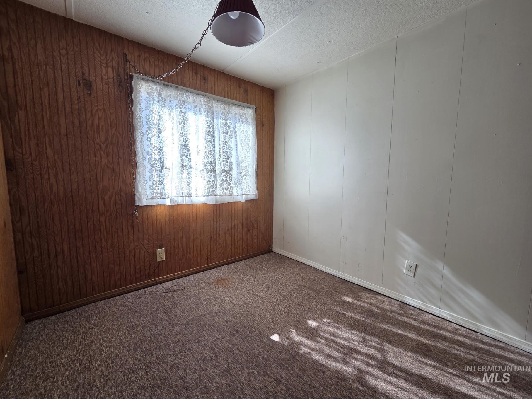 521 S H St., Rupert, Idaho 83350, 2 Bedrooms, 1 Bathroom, Residential For Sale, Price $68,000,MLS 98971776