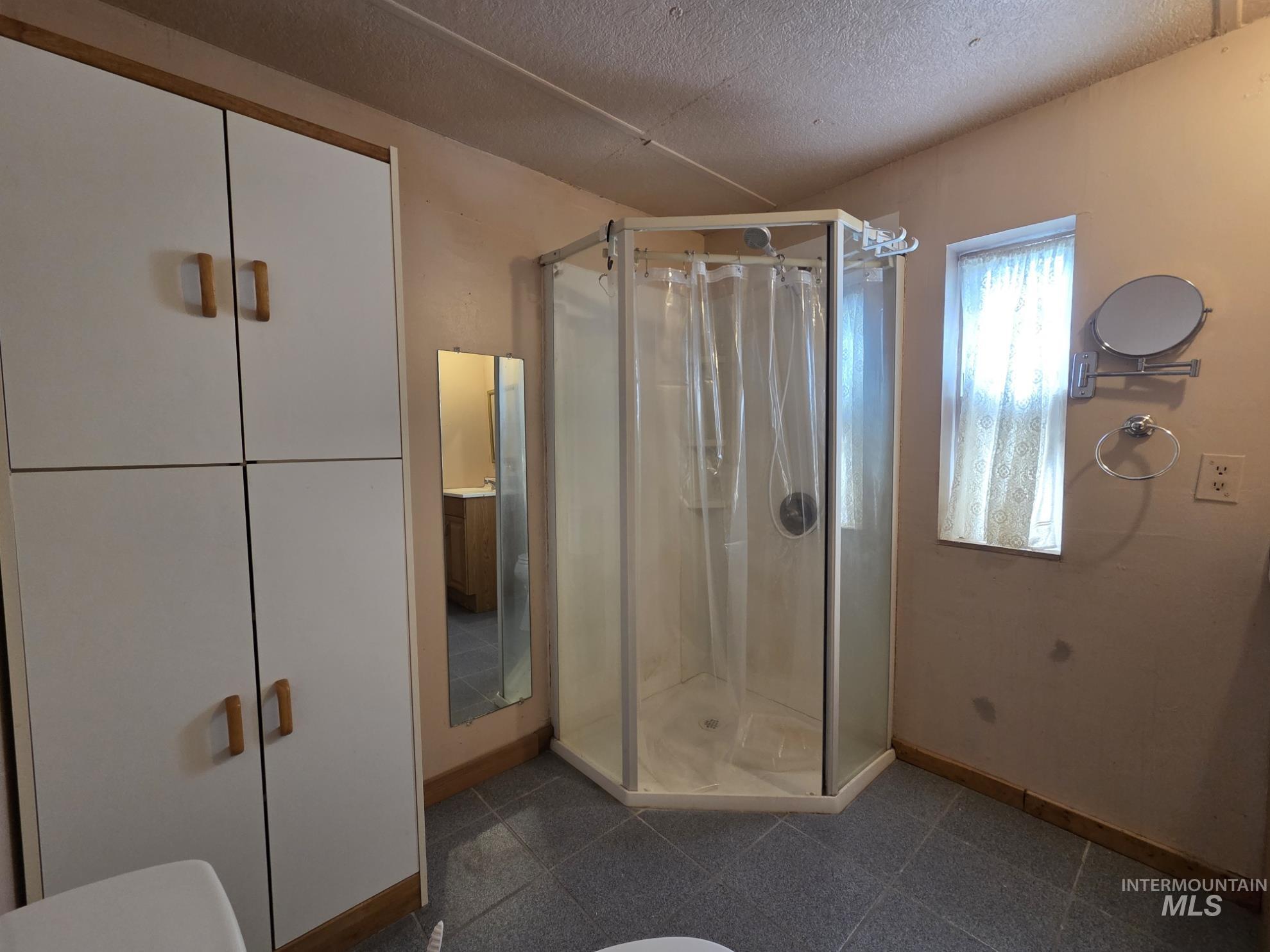 521 S H St., Rupert, Idaho 83350, 2 Bedrooms, 1 Bathroom, Residential For Sale, Price $68,000,MLS 98971776